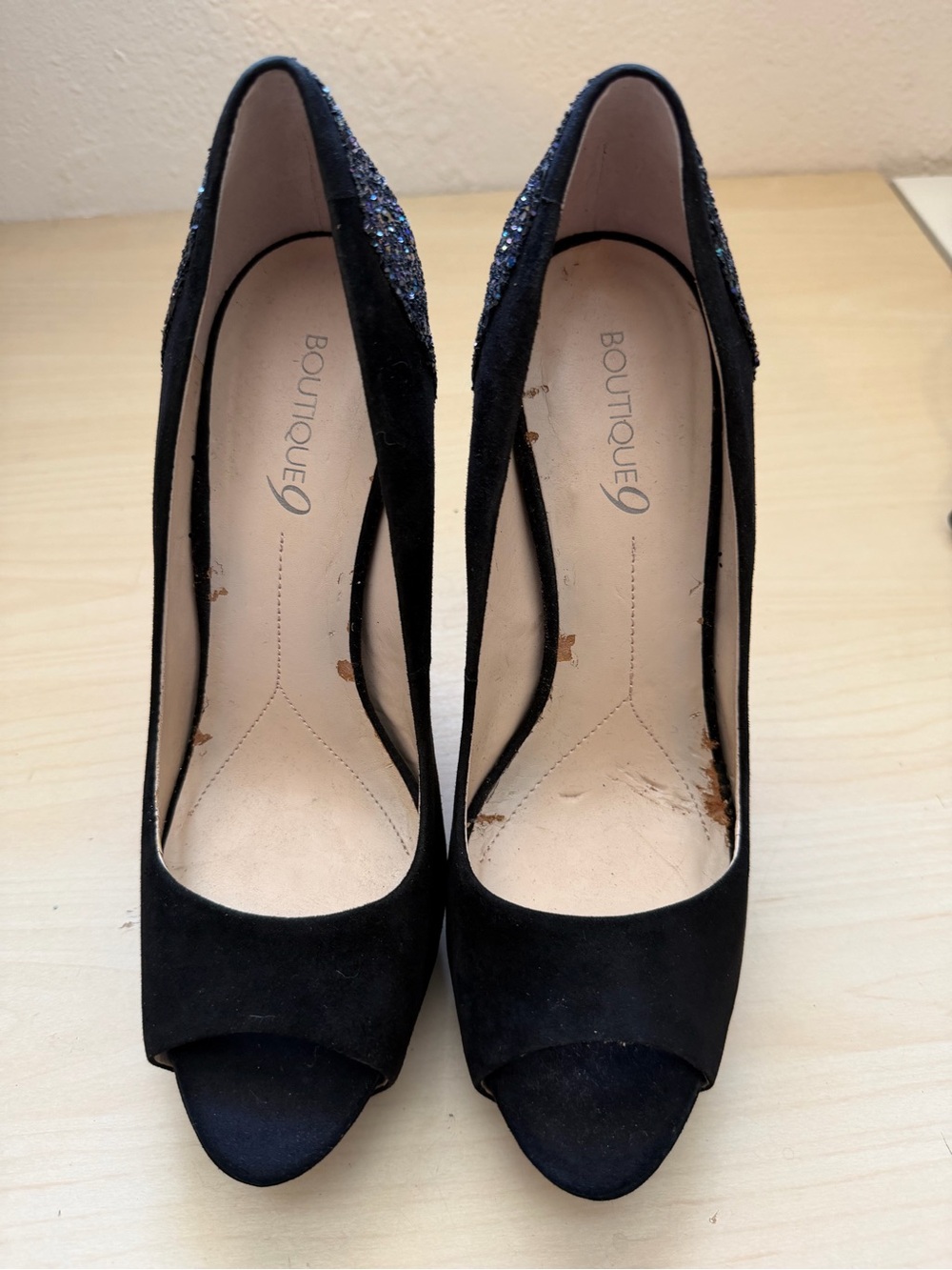 💐BOUTIQUE 9💐 Suede Purple Glitter Pumps - Picture 4 of 13